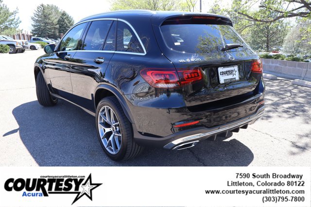 Used 2021 Mercedes-Benz GLC 300 4MATIC image 4