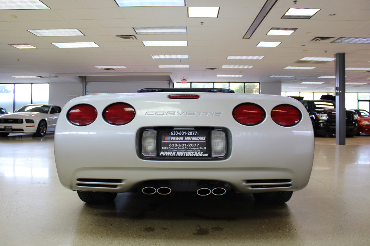 Used 2004 Chevrolet Corvette Convertible w/ Preferred Equipment Group image 36