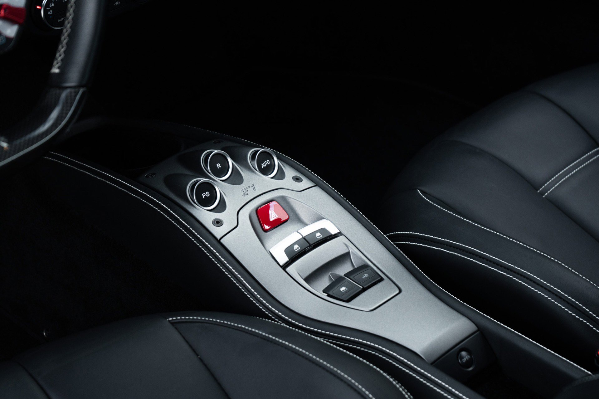 Used 2013 Ferrari 458 Spider image 24