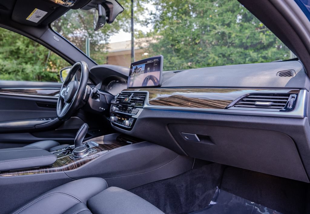Used 2023 BMW 530e w/ M Sport Package RWD image 24