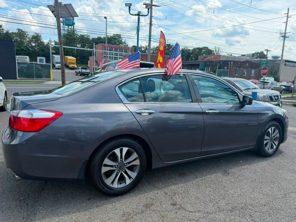 Used 2013 Honda Accord LX image 3