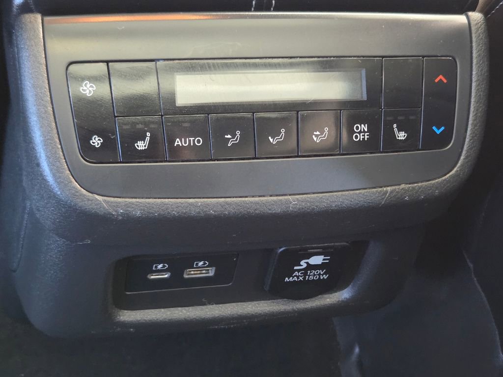Used 2022 Nissan Pathfinder Platinum w/ Cargo Package image 34