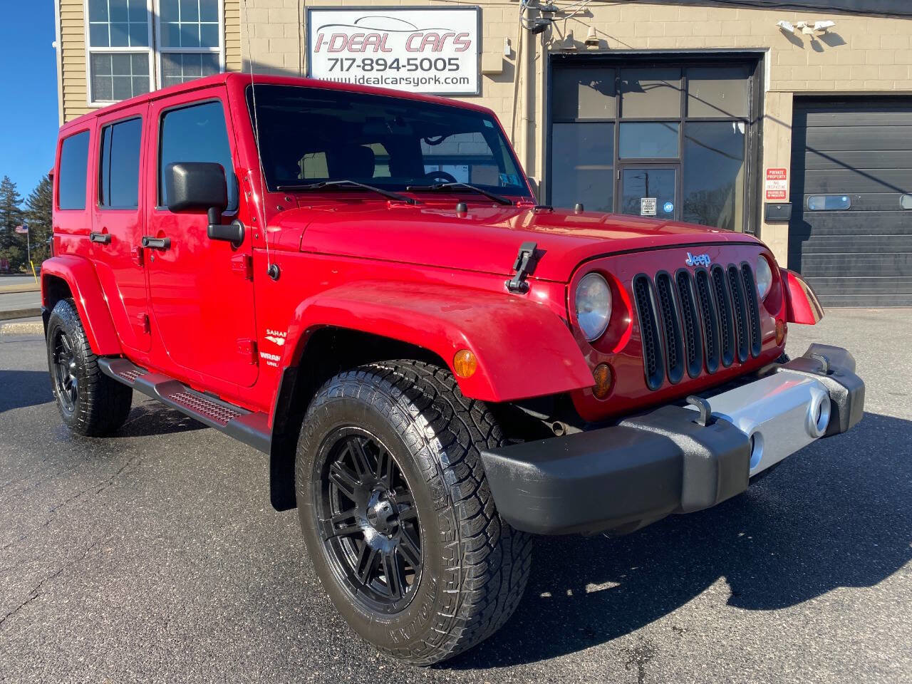 Used 2012 Jeep Wrangler Unlimited Sahara w/ Connectivity Group image 1