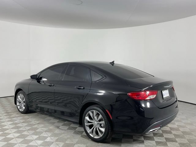 Used 2016 Chrysler 200 S w/ Navigation & Sound Group I FWD image 7