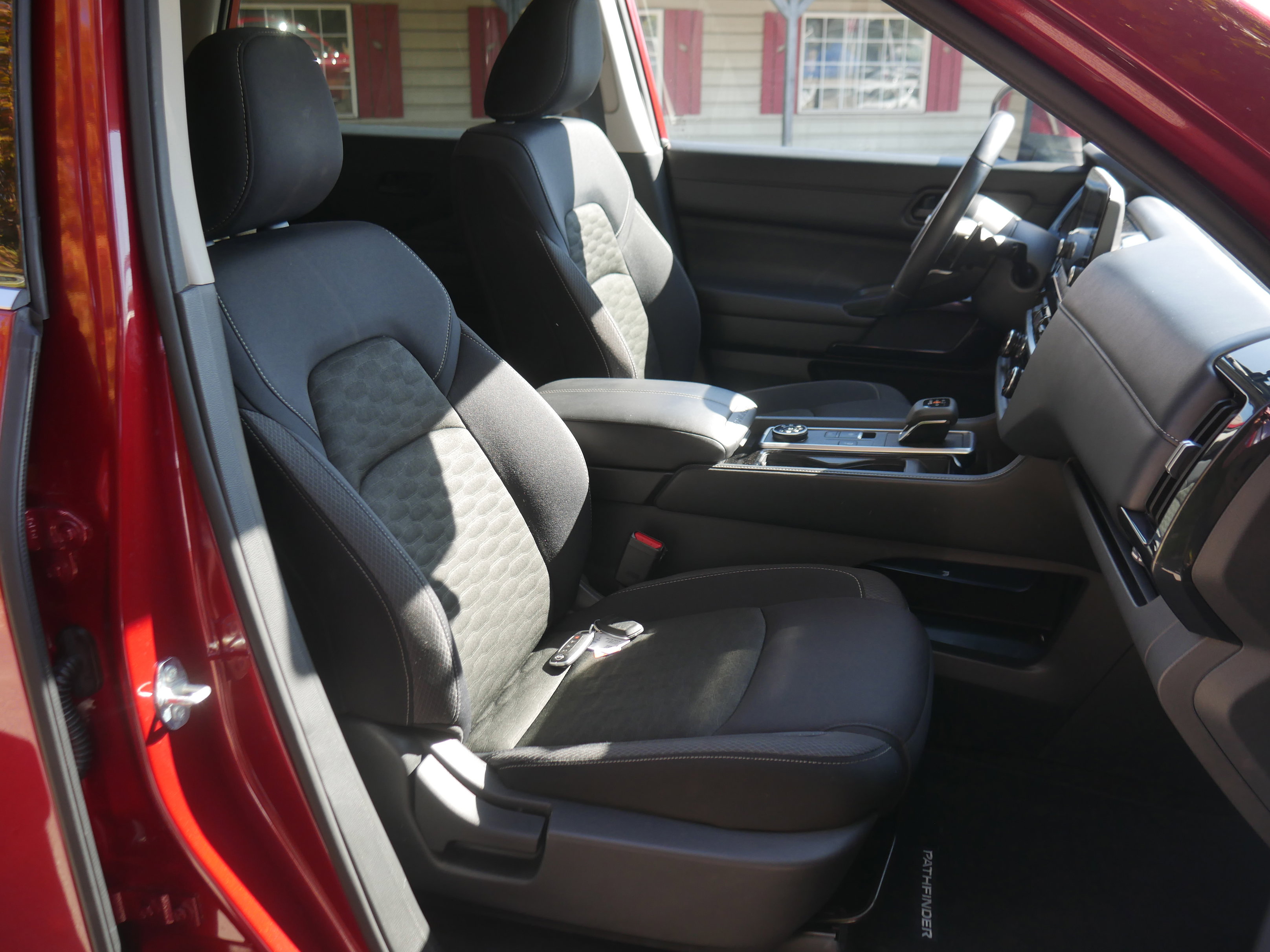 Certified 2024 Nissan Pathfinder SV image 23