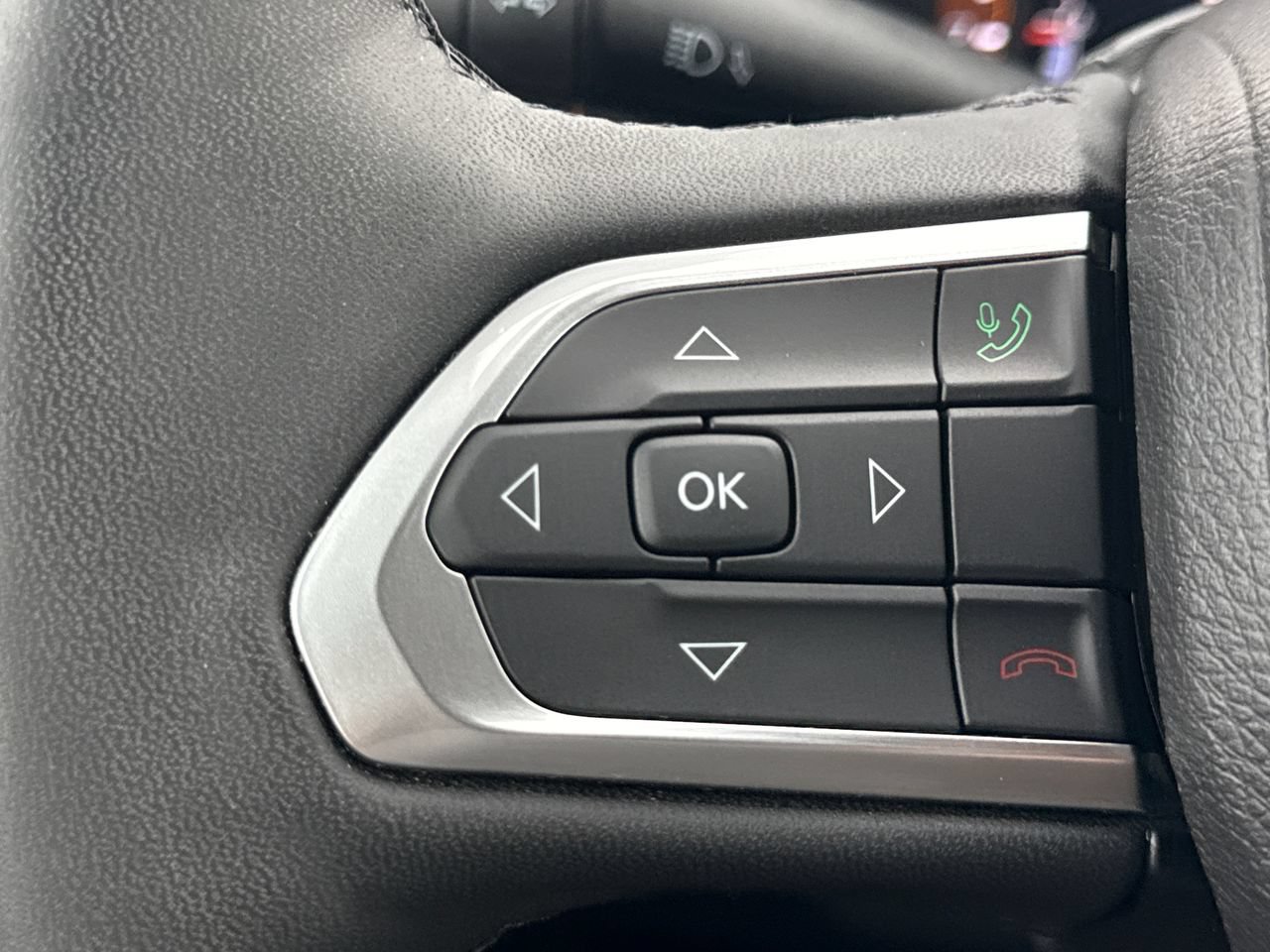 Used 2024 Jeep Compass Limited AWD/4WD image 27