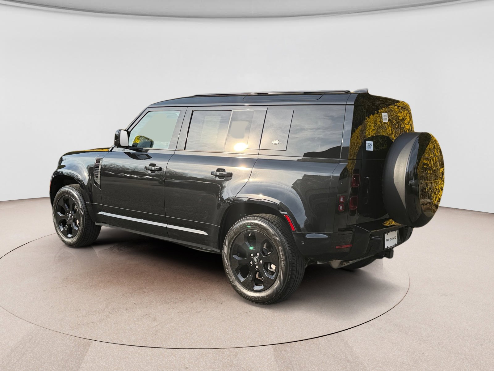 Certified 2024 Land Rover Defender 110 X-Dynamic SE image 3