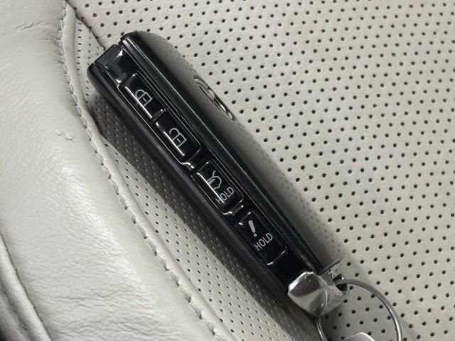 Used 2020 MAZDA CX-30 Premium image 35