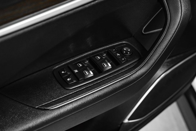 Used 2018 Maserati Levante AWD/4WD image 39
