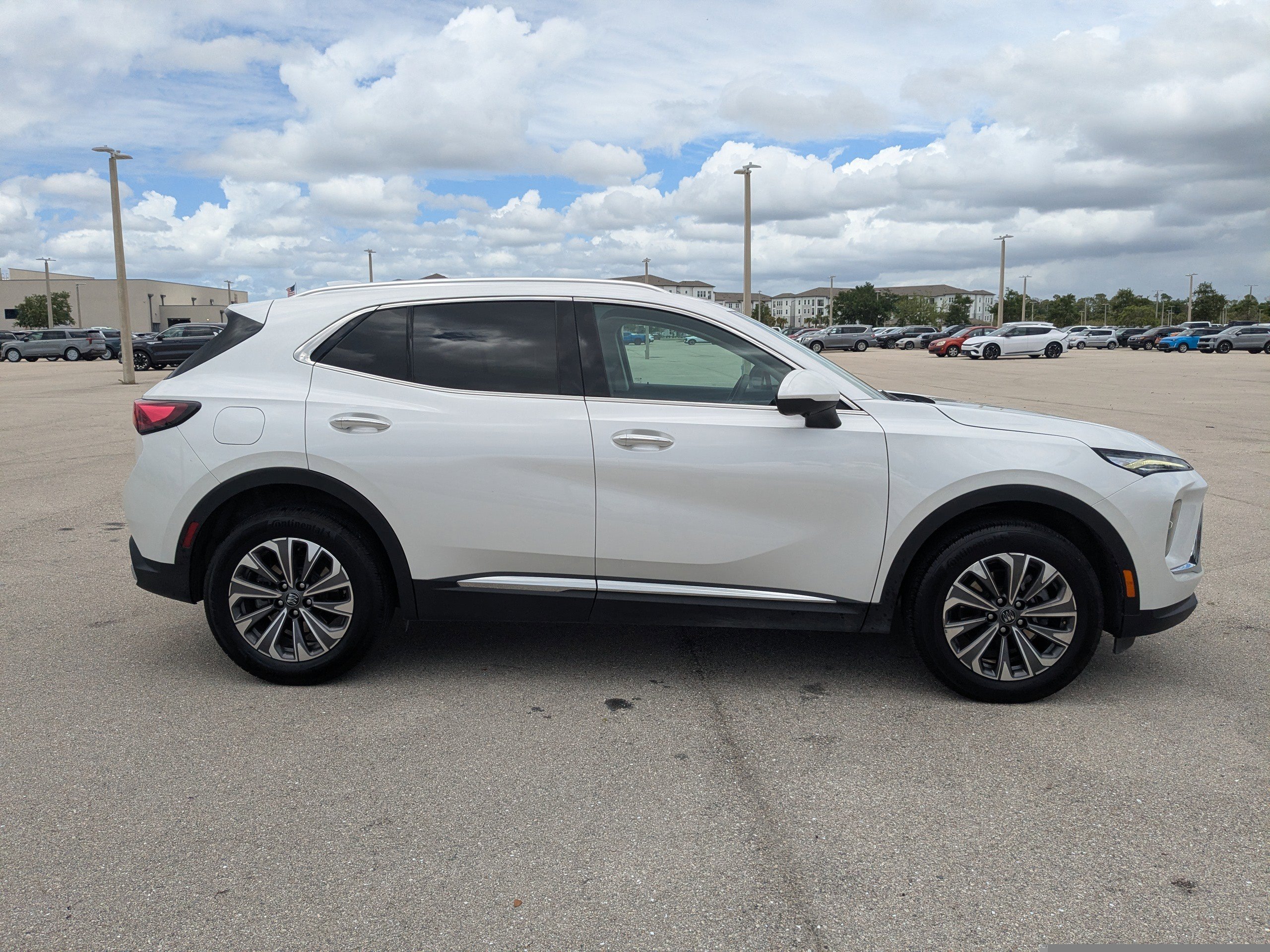 Used 2024 Buick Envision Preferred image 4