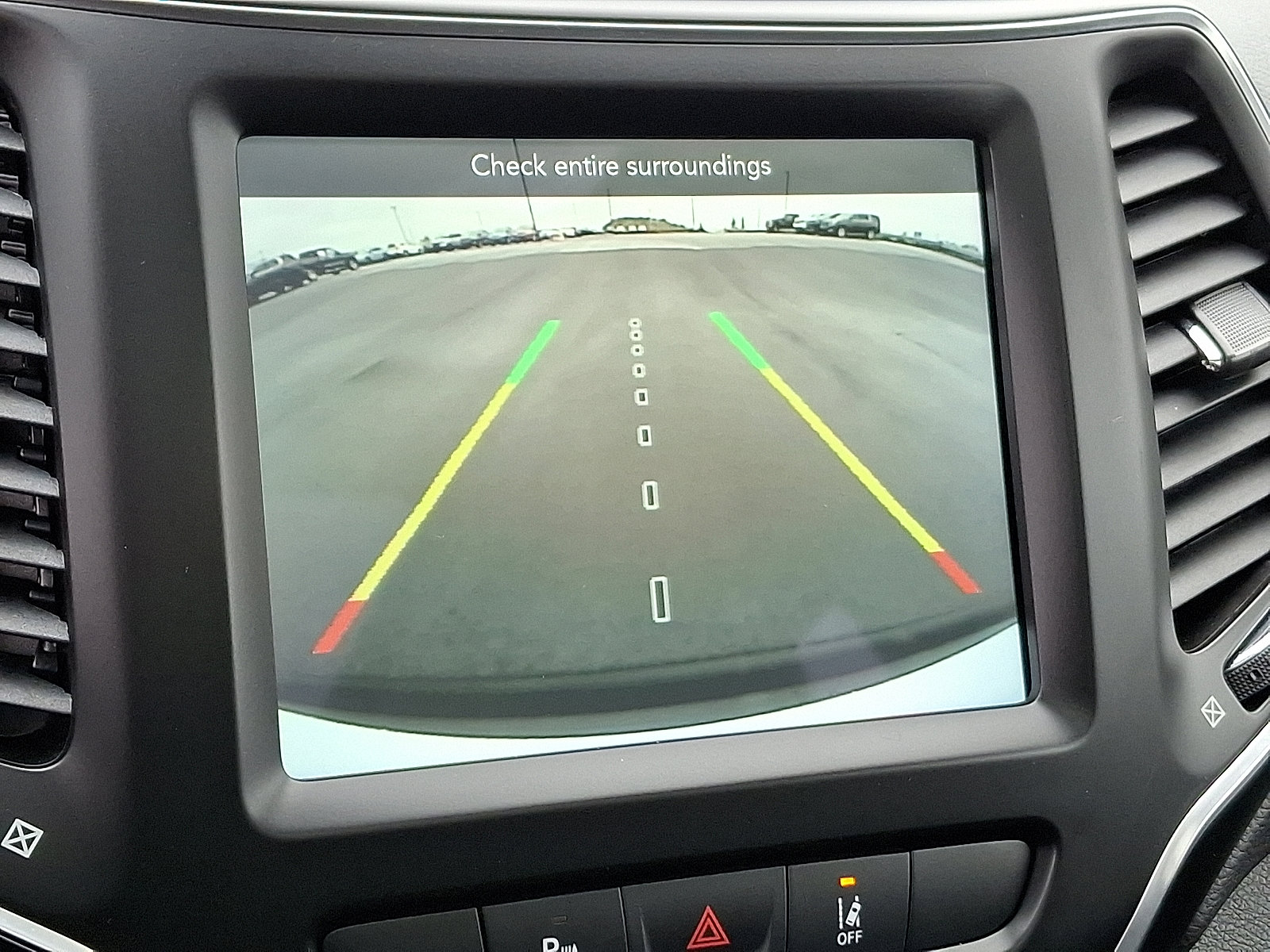 Certified 2021 Jeep Cherokee Latitude Lux w/ Sun & Sound Group image 18