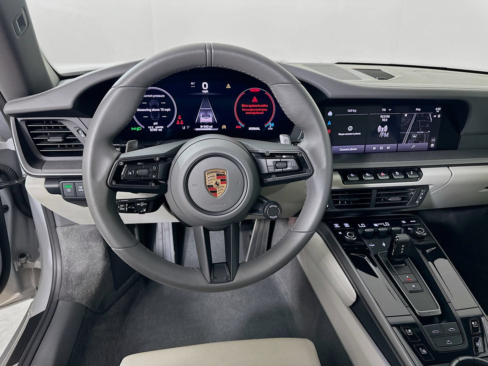 Used 2025 Porsche 911 Carrera w/ Premium Package RWD image 15