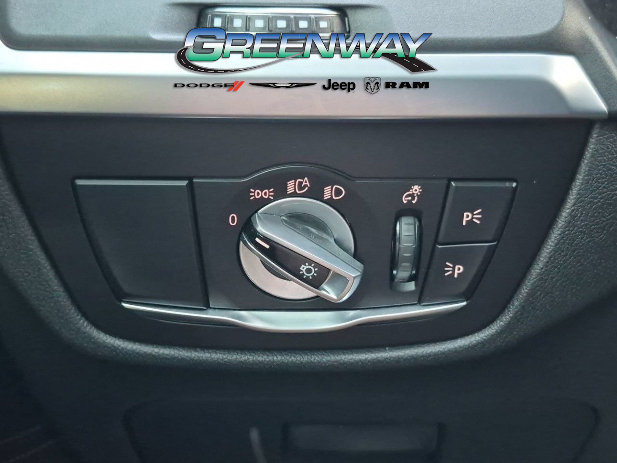 Used 2022 BMW X4 xDrive30i w/ M Sport Package 2 AWD/4WD image 24