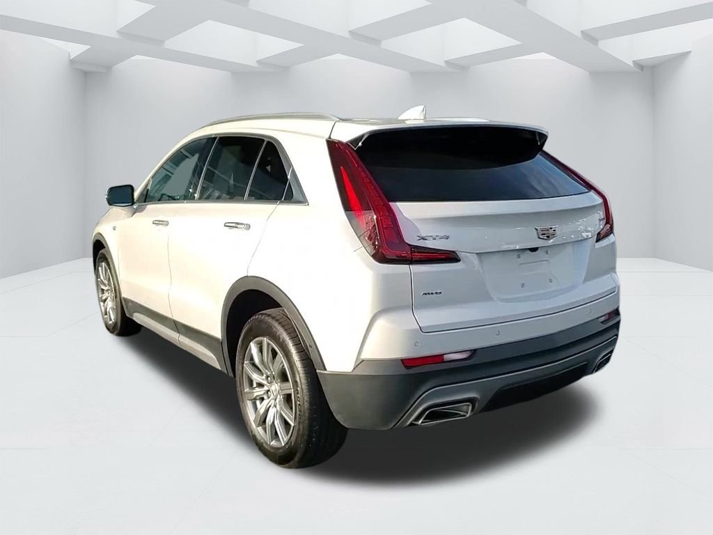 Used 2022 Cadillac XT4 Premium Luxury w/ Enhanced Visibility Package image 7