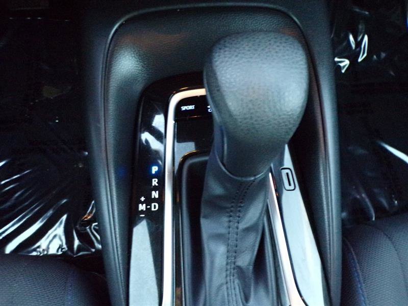Used 2022 Toyota Corolla SE image 34