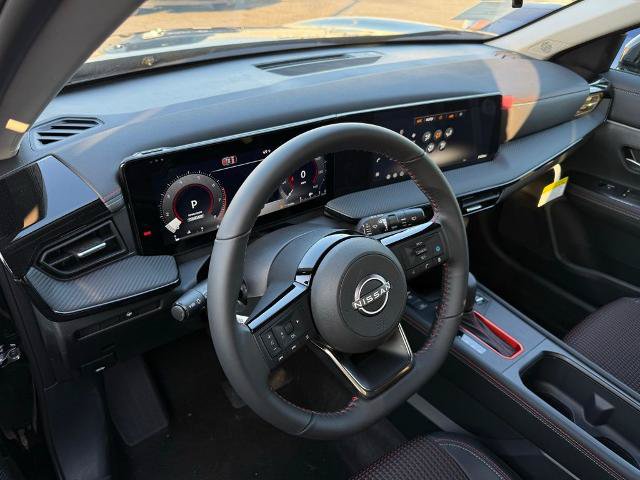New 2026 Nissan Kicks SR AWD/4WD image 17