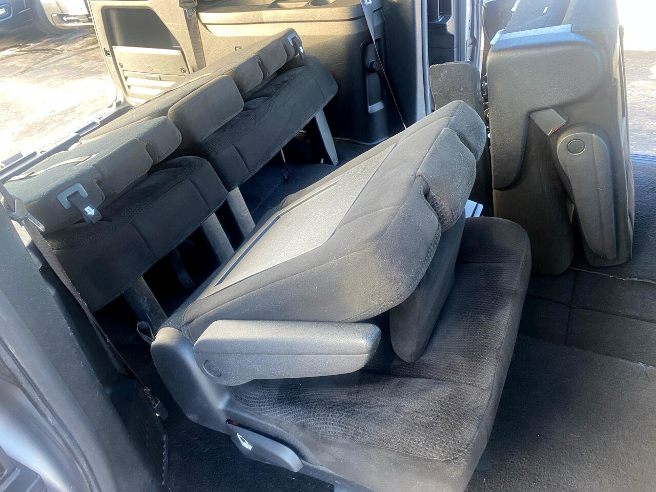 Used 2016 Dodge Grand Caravan SE image 6