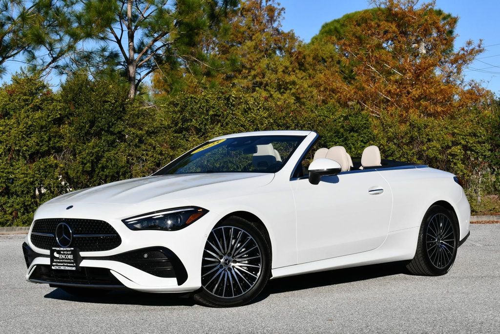 Used 2025 Mercedes-Benz CLE 300 4MATIC Cabriolet image 22