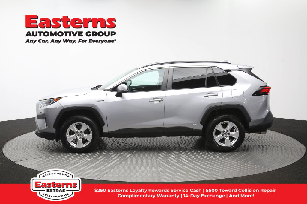 Used 2021 Toyota RAV4 XLE w/ XLE Grade Weather Package AWD/4WD image 62
