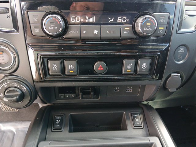 Used 2021 Nissan Titan PRO-4X w/ Pro-4x Convenience Package AWD/4WD image 47