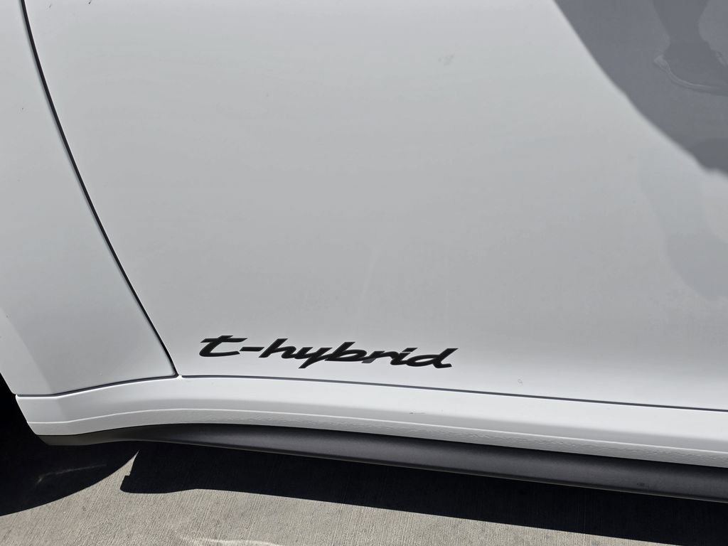 Certified 2025 Porsche 911 Carrera 4 GTS AWD/4WD image 31