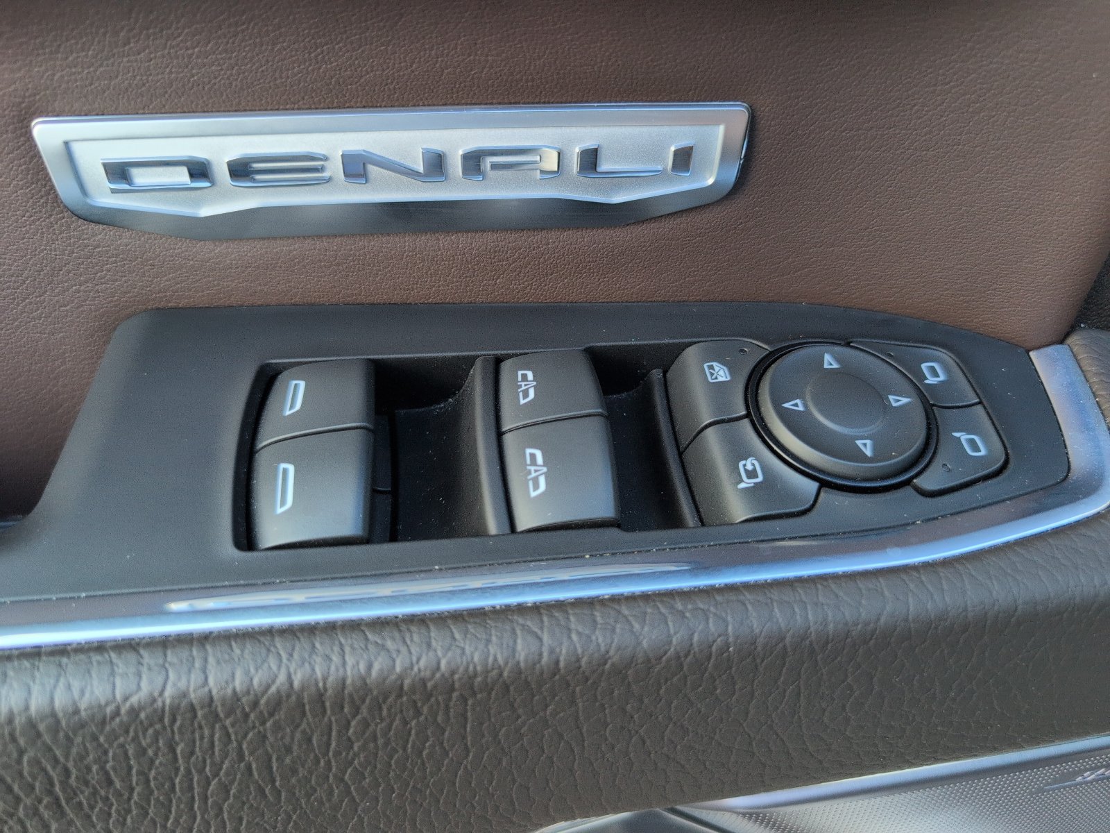 Used 2023 GMC Sierra 1500 Denali w/ Denali Reserve Package AWD/4WD image 22