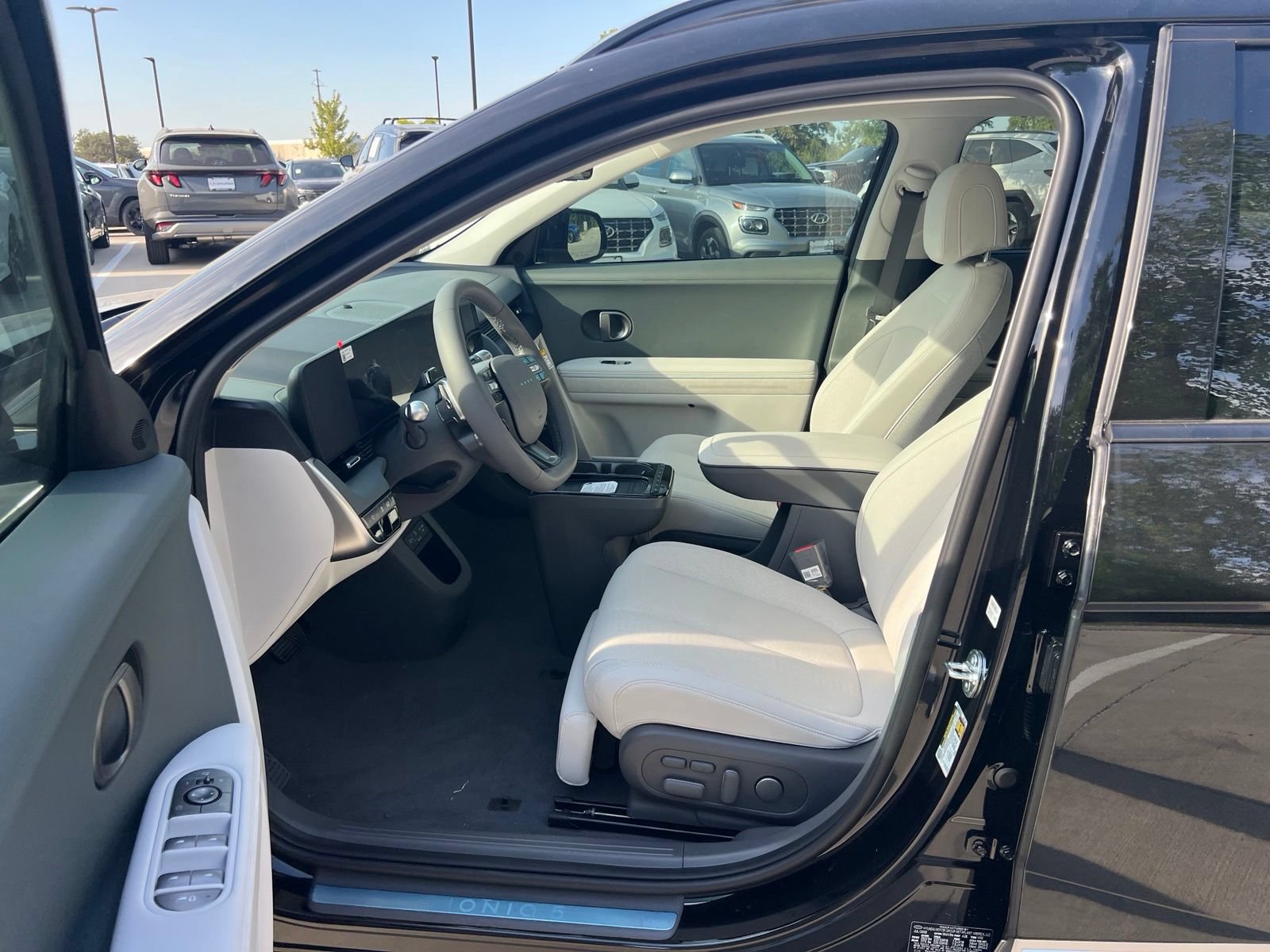 New 2027 Hyundai Ioniq 5 Limited RWD image 25