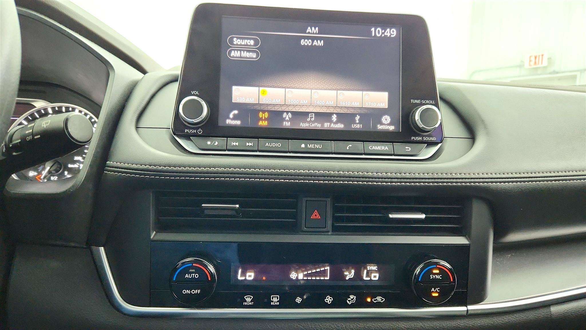 Used 2023 Nissan Rogue SV AWD/4WD image 14