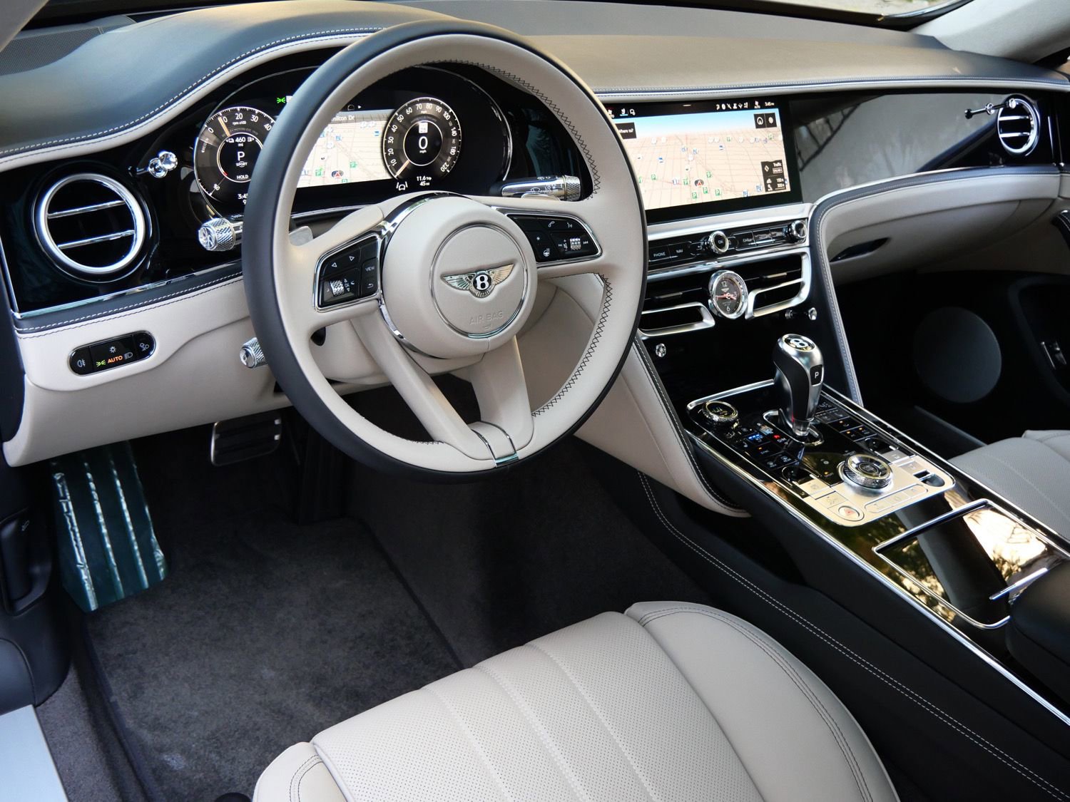 New 2026 Bentley Flying Spur Plug-In Hybrid AWD/4WD image 13