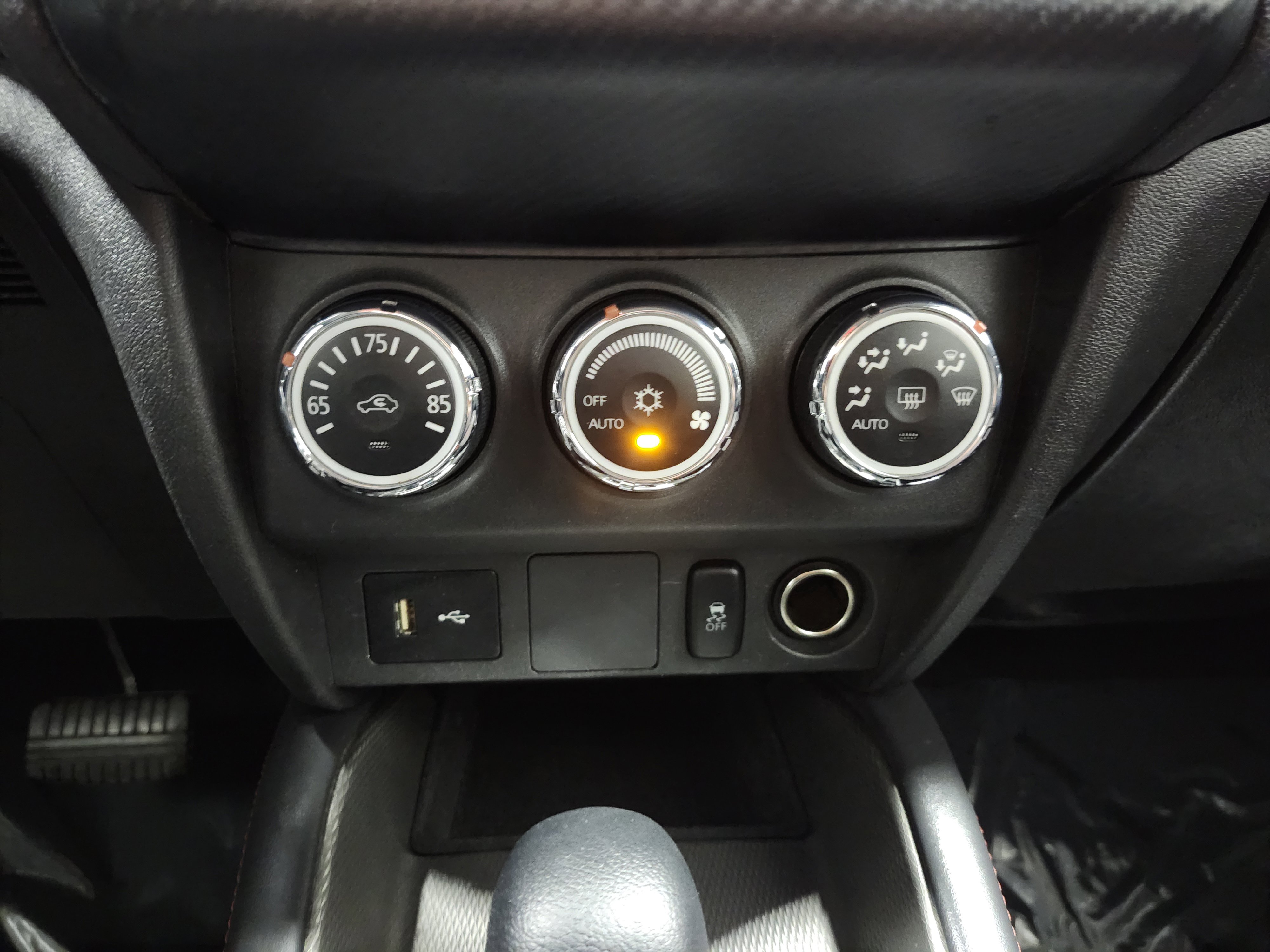 Used 2018 Mitsubishi Outlander Sport LE image 29