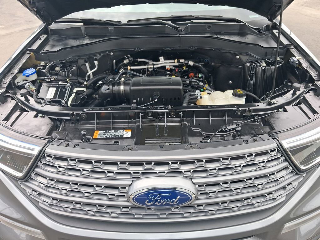 Used 2023 Ford Explorer XLT w/ Equipment Group 202A RWD image 28