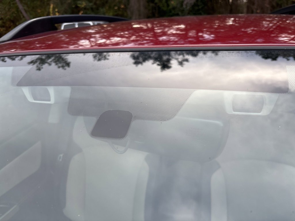 Used 2017 Subaru Crosstrek 2.0i Premium image 2