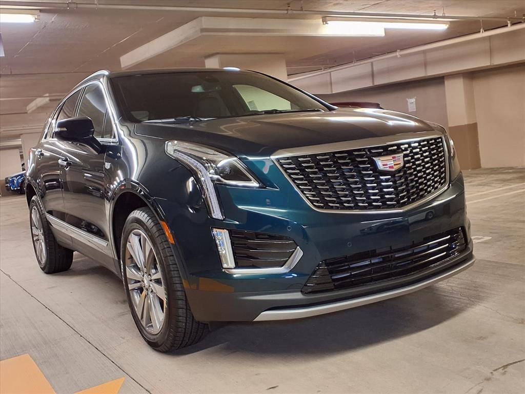 New 2025 Cadillac XT5 Premium Luxury FWD image 3