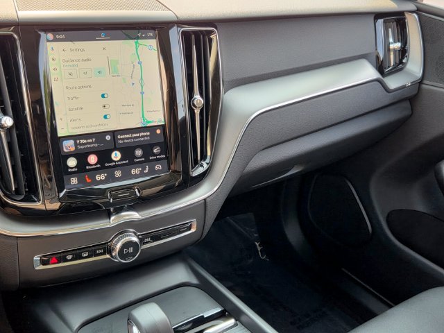 Certified 2024 Volvo XC60 T8 Core AWD/4WD image 32