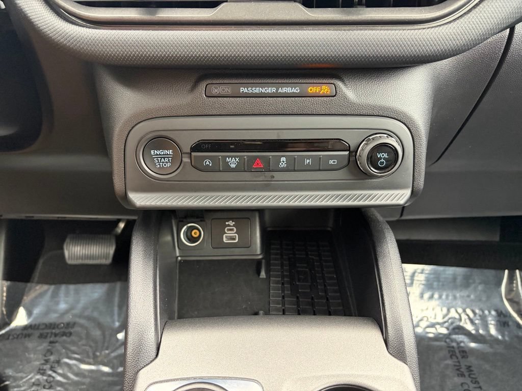 Certified 2025 Ford Bronco Sport Outer Banks w/ Outer Banks Tech Package+ AWD/4WD image 42