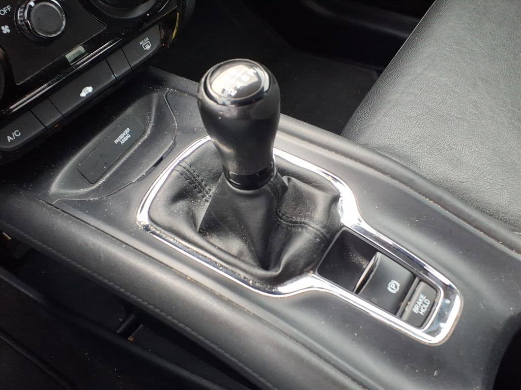 Used 2017 Honda HR-V LX image 14