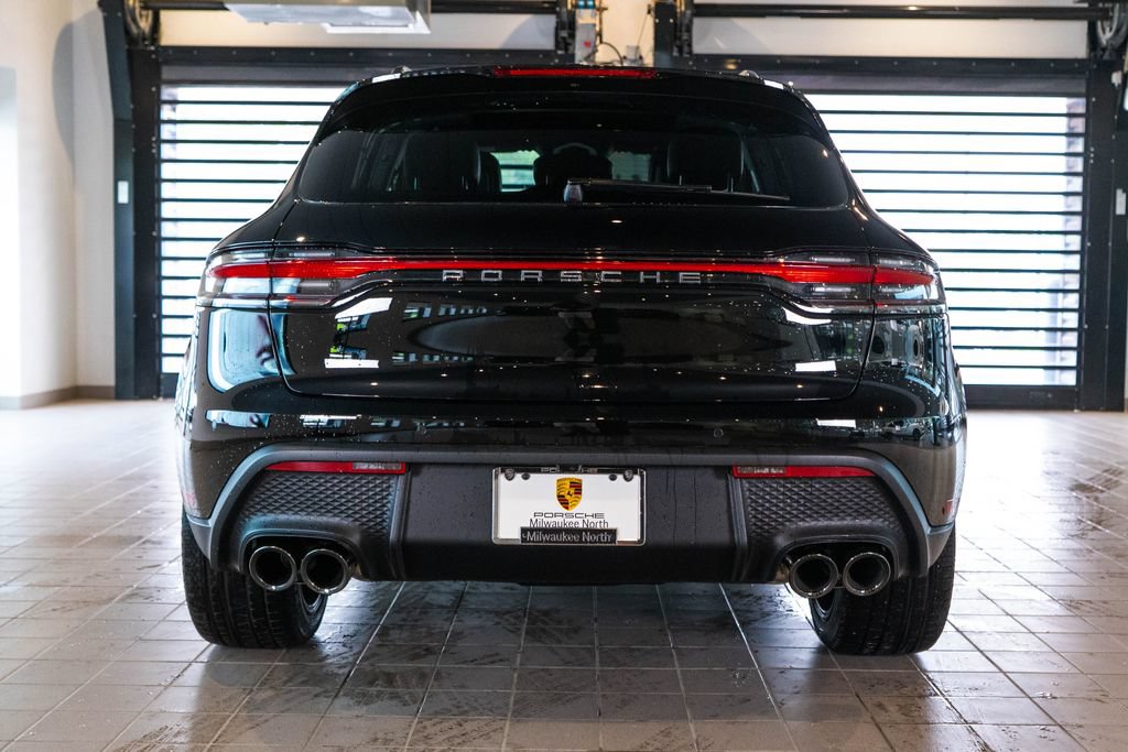 New 2026 Porsche Macan AWD/4WD image 9
