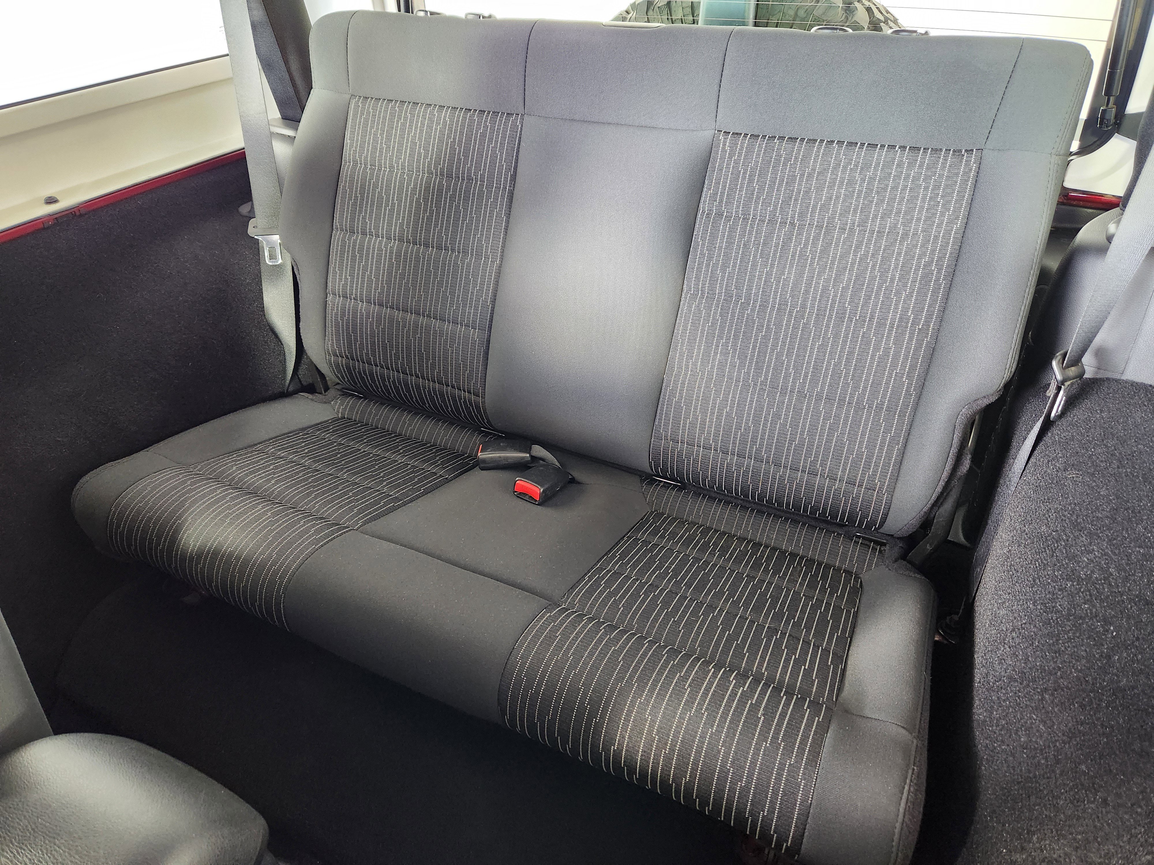 Used 2012 Jeep Wrangler Rubicon w/ PWR Convenience Group image 15