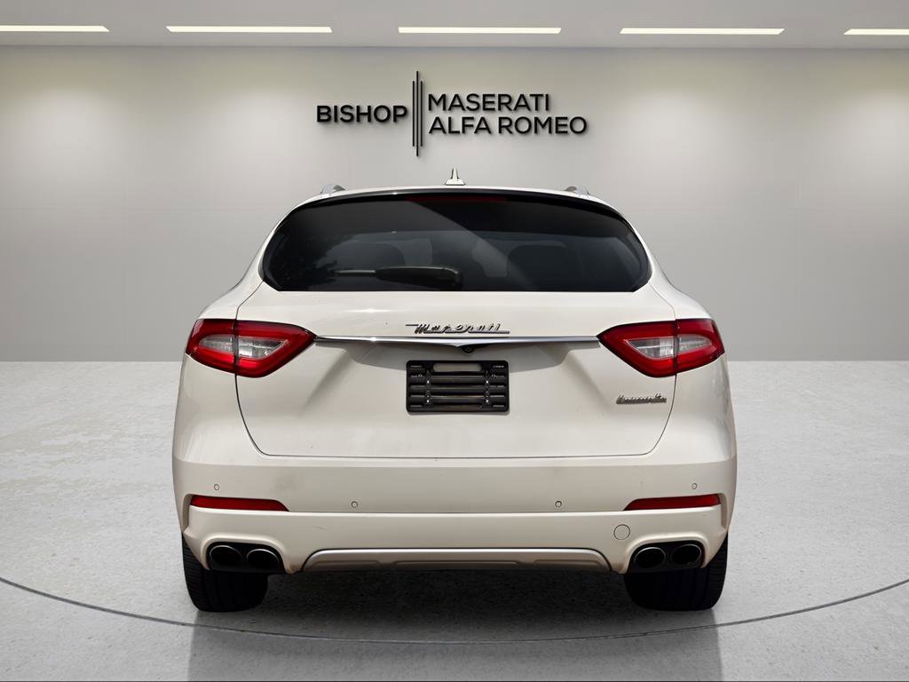 Used 2017 Maserati Levante S AWD/4WD image 4