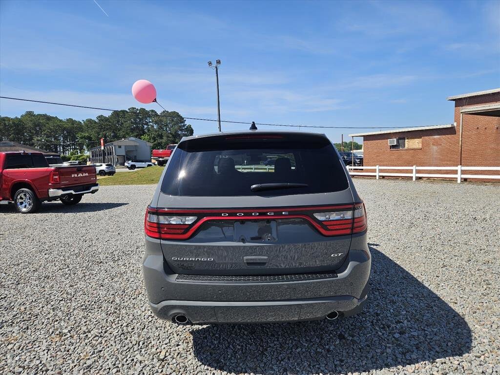 Used 2025 Dodge Durango GT RWD image 5