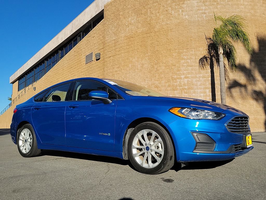 Used 2019 Ford Fusion SE image 6