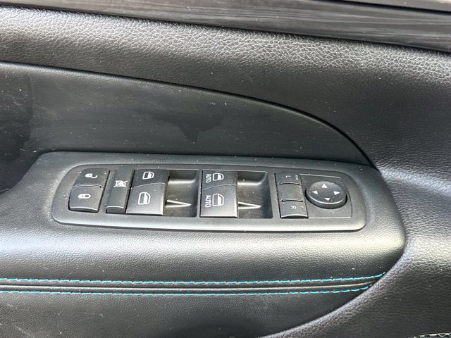 Used 2020 Jeep Grand Cherokee Laredo AWD/4WD image 13