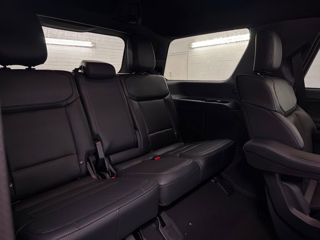 New 2026 Ford Expedition Platinum w/ Stealth Appearance Package AWD/4WD image 31