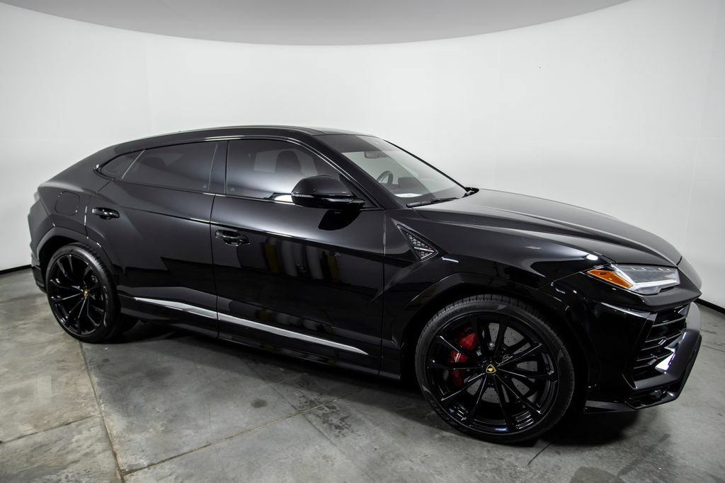 Used 2021 Lamborghini Urus AWD/4WD image 5