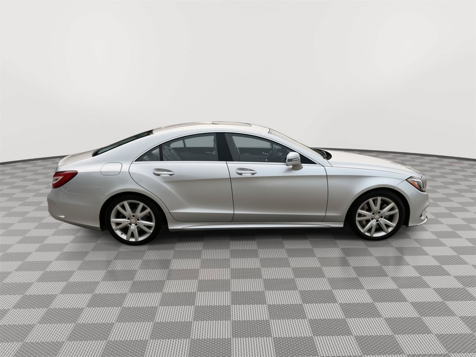 Used 2015 Mercedes-Benz CLS 550 4MATIC image 9