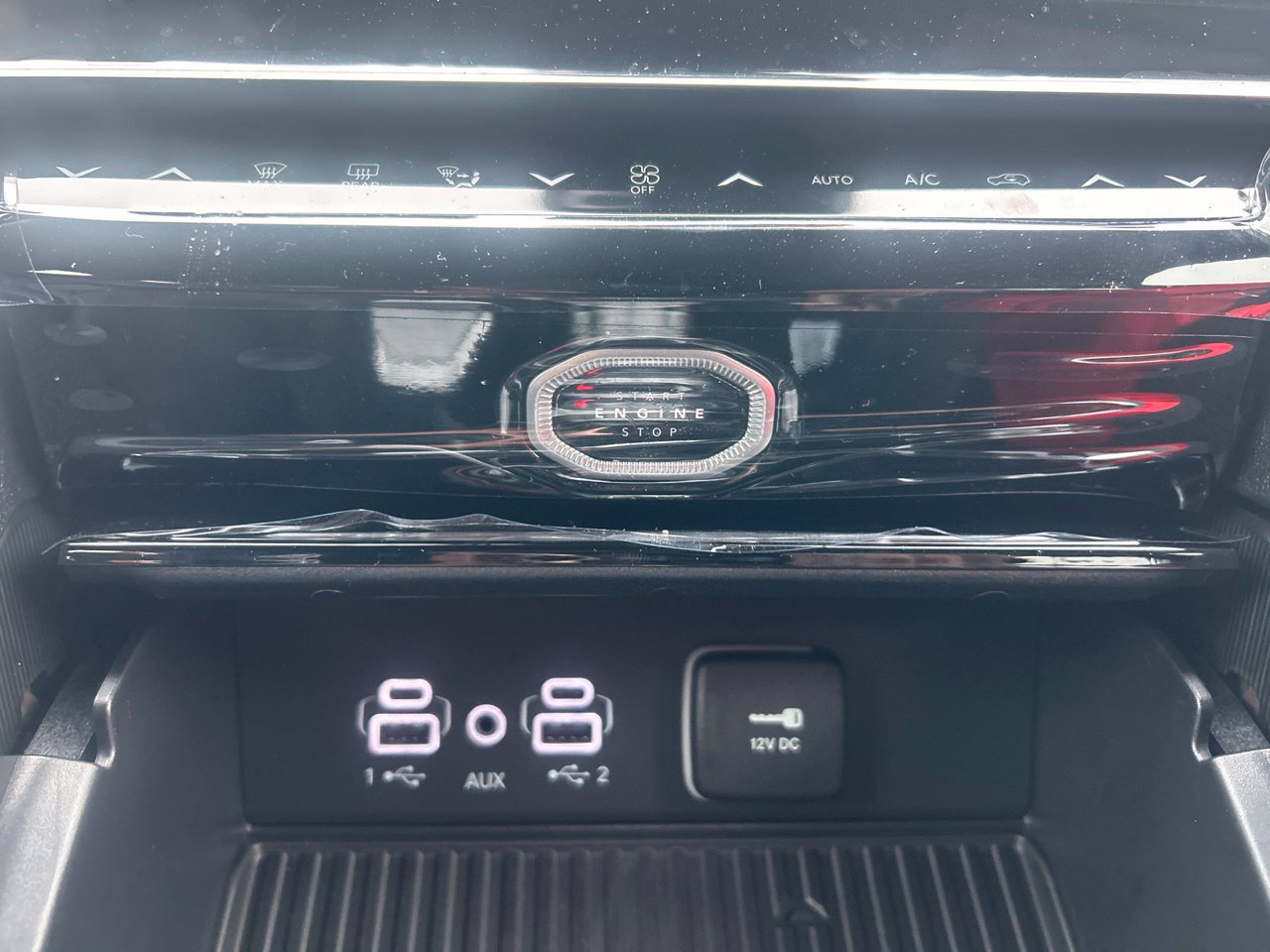 New 2027 Jeep Grand Cherokee Limited AWD/4WD image 21