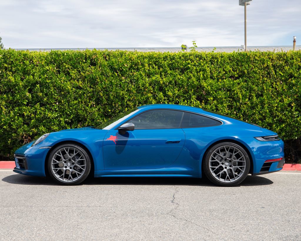 Certified 2024 Porsche 911 Carrera T RWD image 2