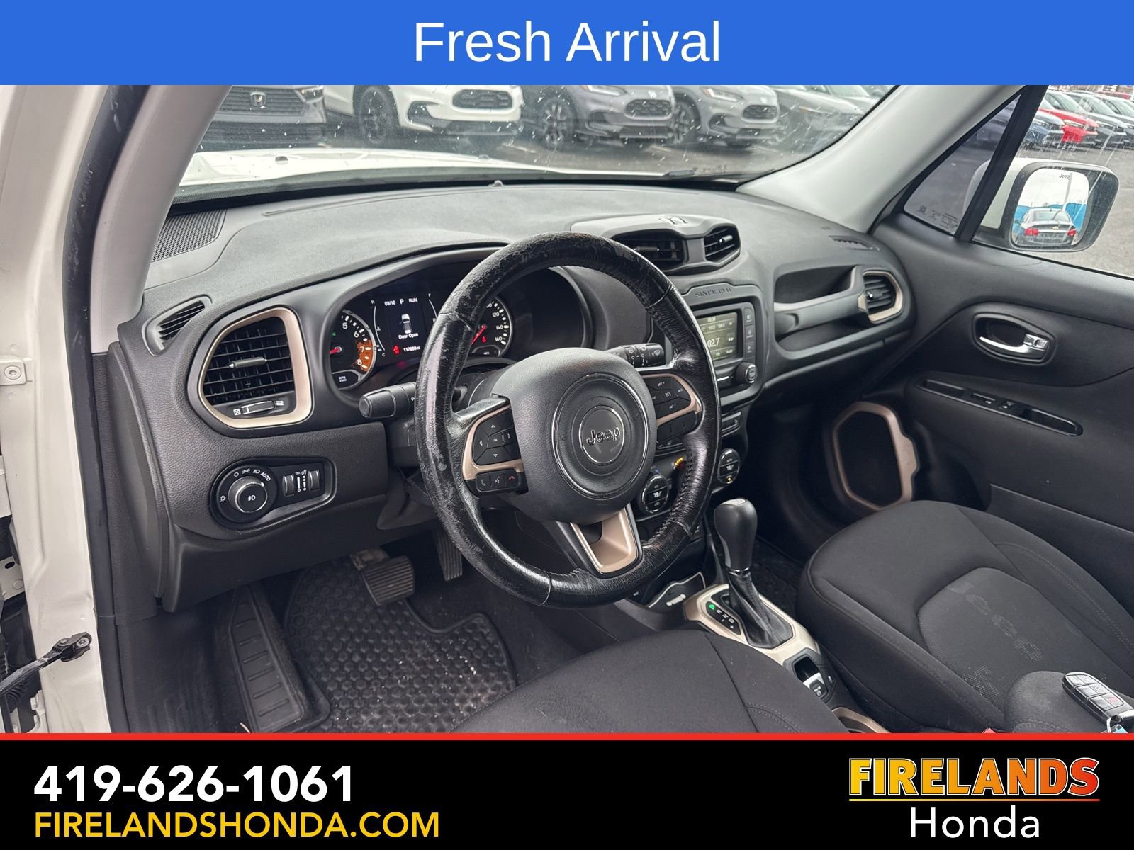 Used 2017 Jeep Renegade Latitude w/ Popular Equipment Group image 13