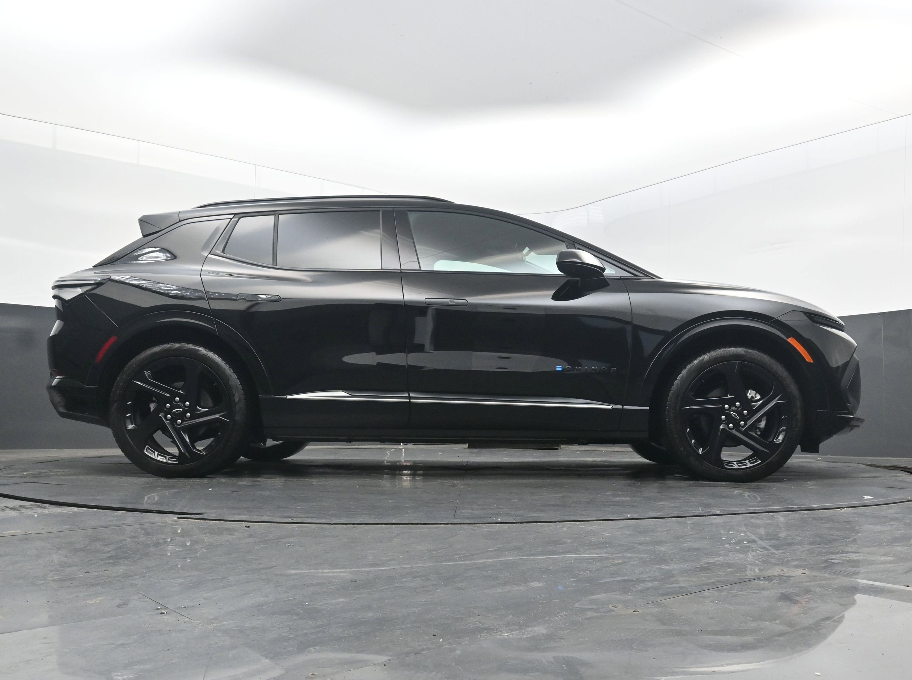 New 2025 Chevrolet Equinox EV RS w/ Convenience Package II image 27