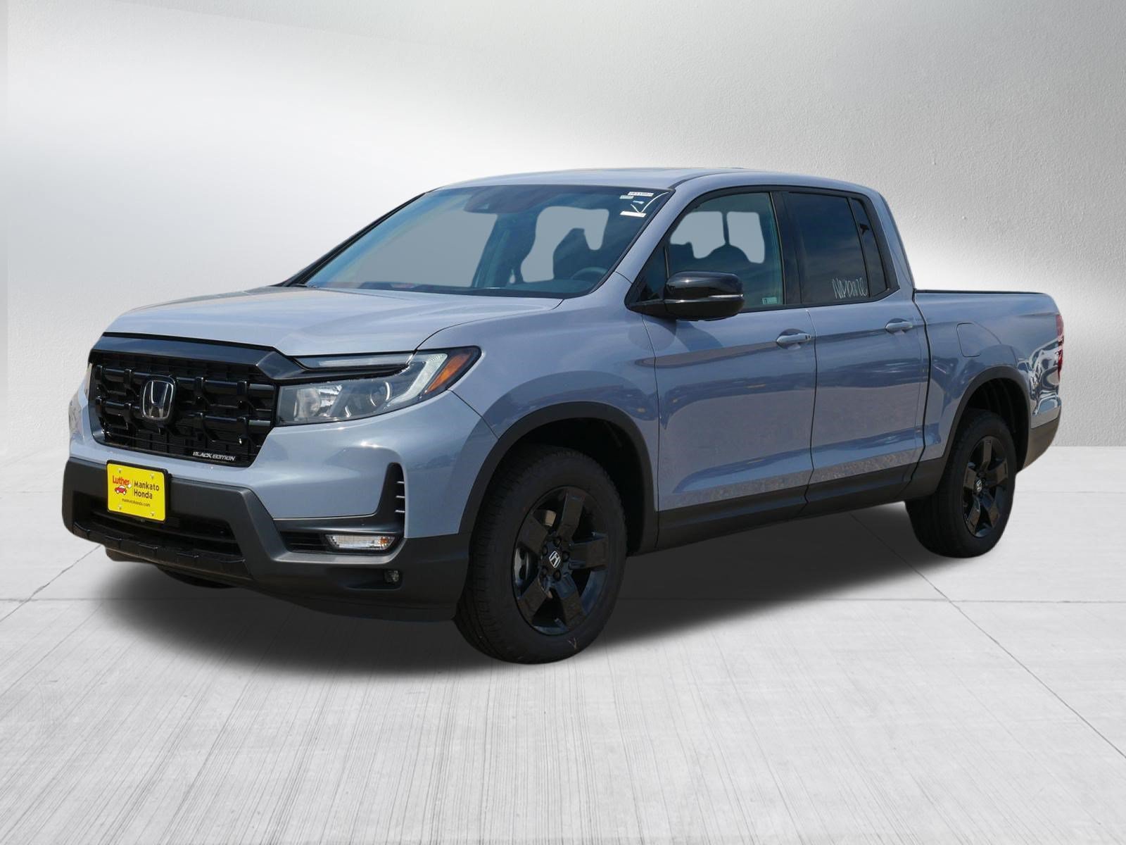 New 2026 Honda Ridgeline Black Edition image 2